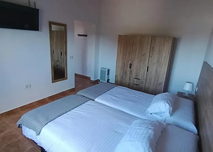 Casas Quemahierro Nyaraló *
